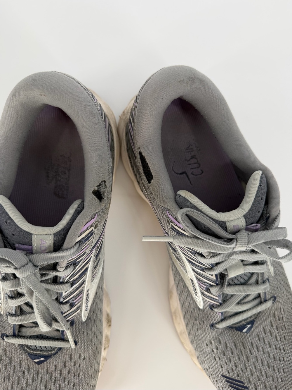 Brooks Running Shoes - Picture 5 of 6